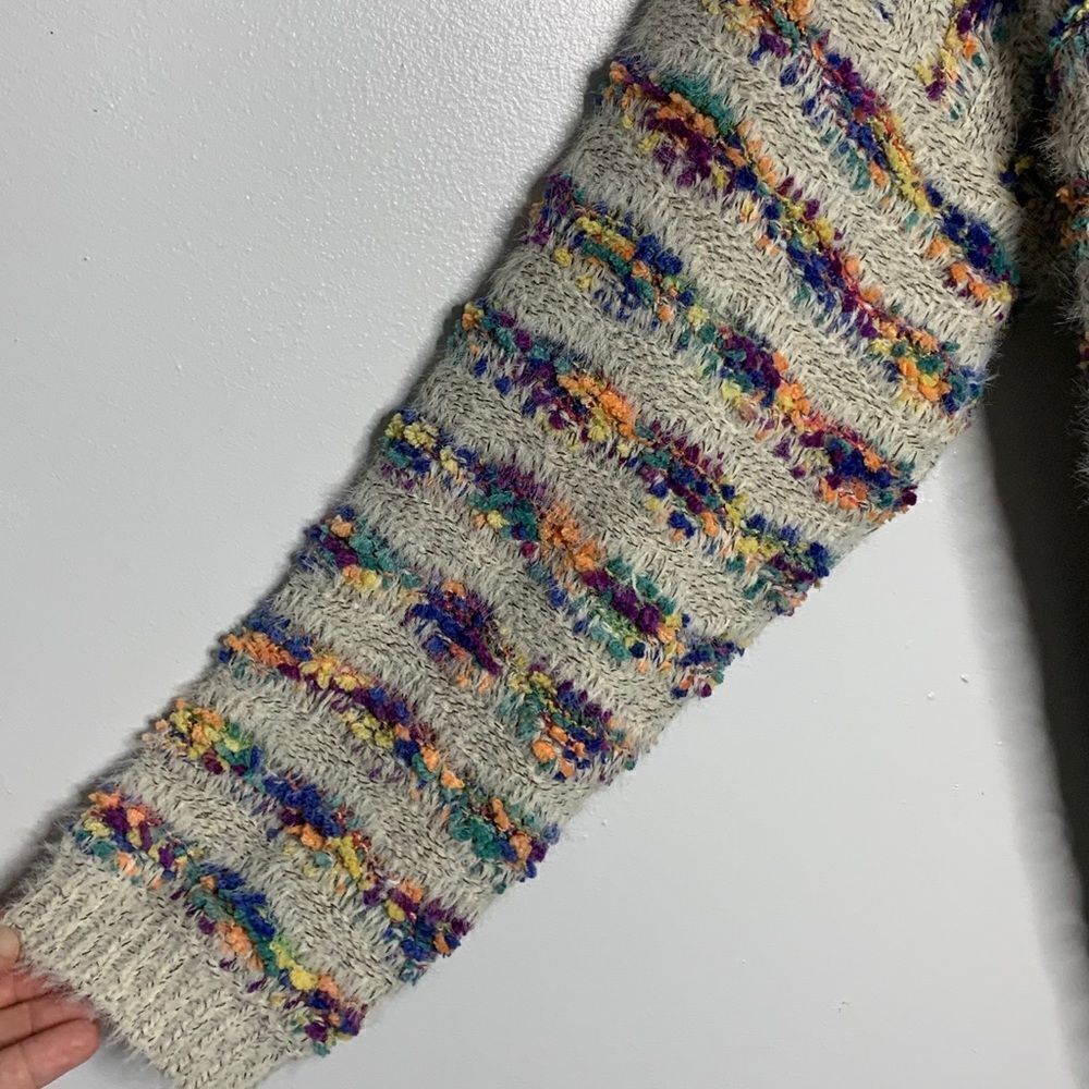 Debut fuzzy oversize cardigan. Small - Picture 3 of 6